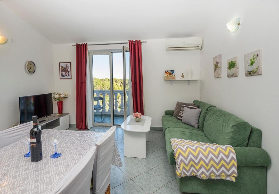 Apartman, And Kata Apartment
