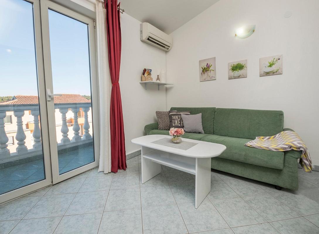 Apartman, And Kata Apartment