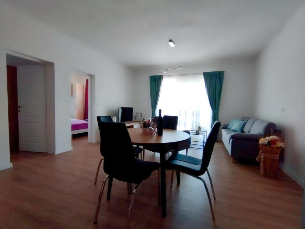 Apartman, And Kata Apartment Pula