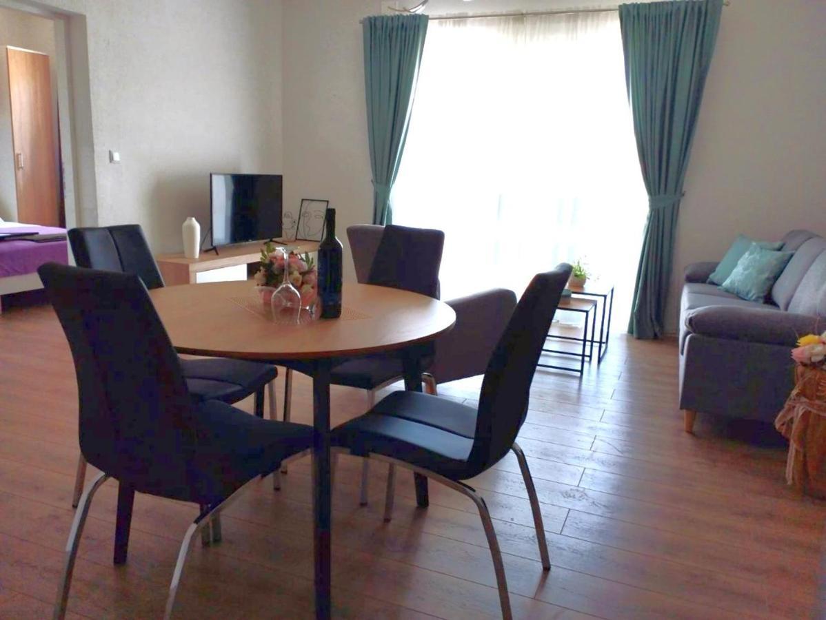 Apartman, And Kata Apartment Pula
